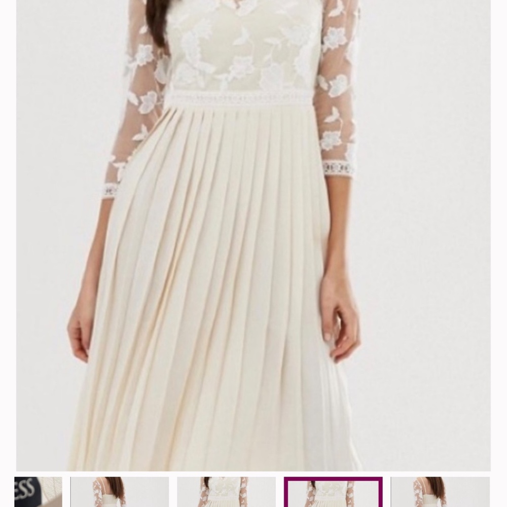 Sheer sleeve cream pleated dress NWT Size 22